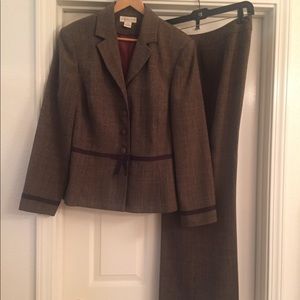Worthington Brown Plaid Pant Suit